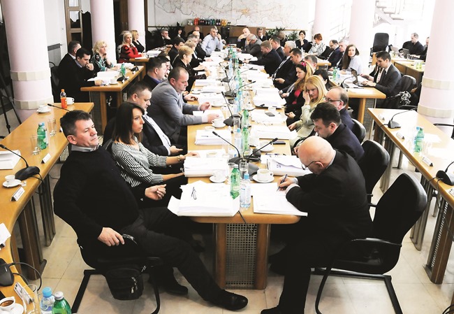 Posavska Hrvatska : Veći dio predblagdanske sjednice odrađen jednoglasno