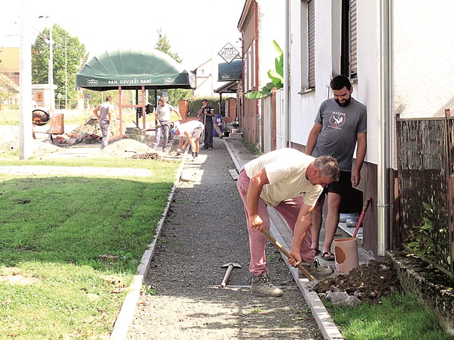 Županija : Završetak pješačke staze u Malinu