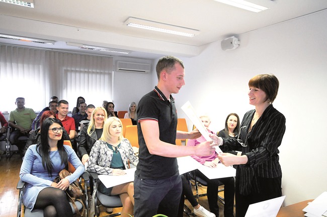 Posavska Hrvatska : Diplome za novih 51 majstora obrtnika