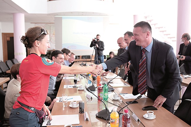 Posavska Hrvatska : Oprema za institucije Stožera civilne zaštite