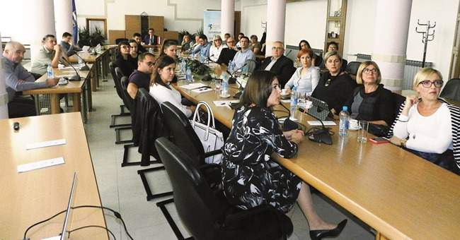 Posavska Hrvatska : Predstavljen projekt "Suradnja za uspjeh 3"