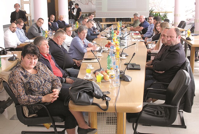 Posavska Hrvatska : Inicijativa za osnivanje proizvođačke organizacije voćara i povrtlara