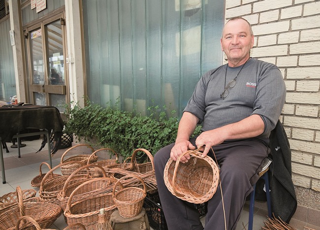 Posavska Hrvatska : Pletene korpe za sve