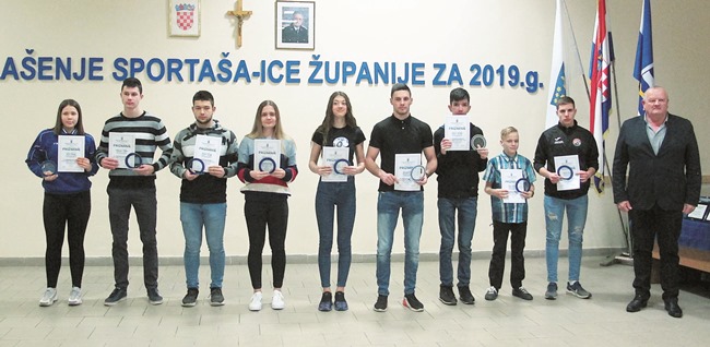 Posavska Hrvatska : Tot, Novaković, ŽOK Nova Gradiška, KKK Olimpik