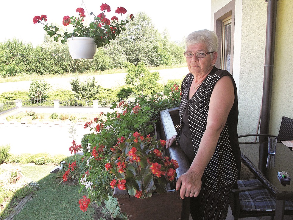 Posavska Hrvatska : Ana Gaura uživa u uređenju dvorišta
