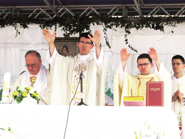 Život : Iskorakom koji činiš tvoj je dom sav svijet