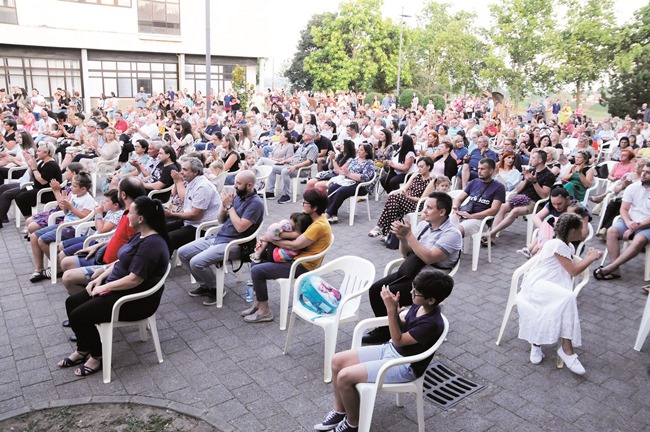 Posavska Hrvatska : Kad nastupaju Brođani