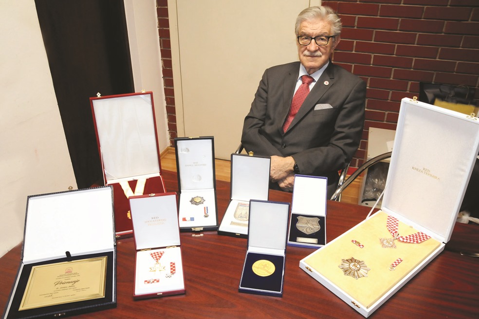 Posavska Hrvatska : Ljubav prema obitelji, čovjekoljublje i domoljublje