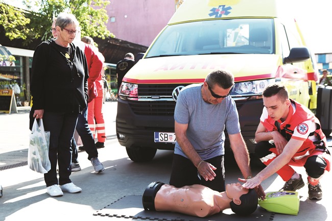 Aktualno : Svatko bi trebao naučiti kako spasiti ljudski život