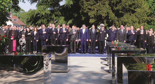 Posavska Hrvatska : Dostojanstveno, bez politikantstva