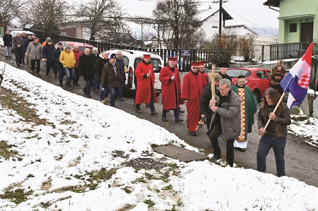 Život : Neka loza dobro rodi...