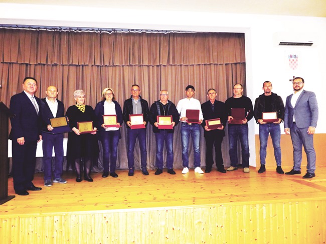 Posavska Hrvatska : Najvažniji je razvoj gospodarstva