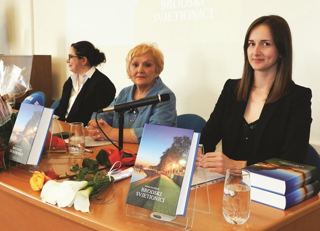 Posavska Hrvatska : „Brodski svjetionici”