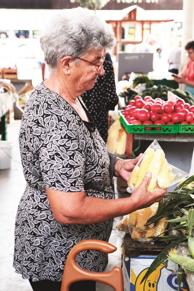 Gospodarstvo : Bogata ponuda, unatoč štetama od olujnog nevremena 