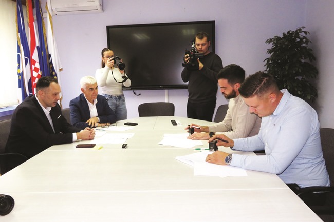 Posavska Hrvatska : Brodsko-posavska županija 25 godina sufinancira pregled na trihinelu  